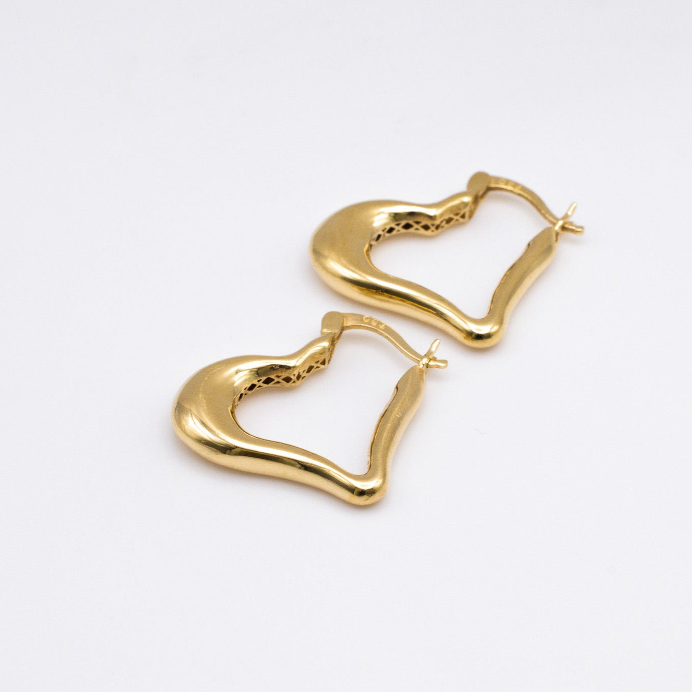 Hearts Earrings in 18K