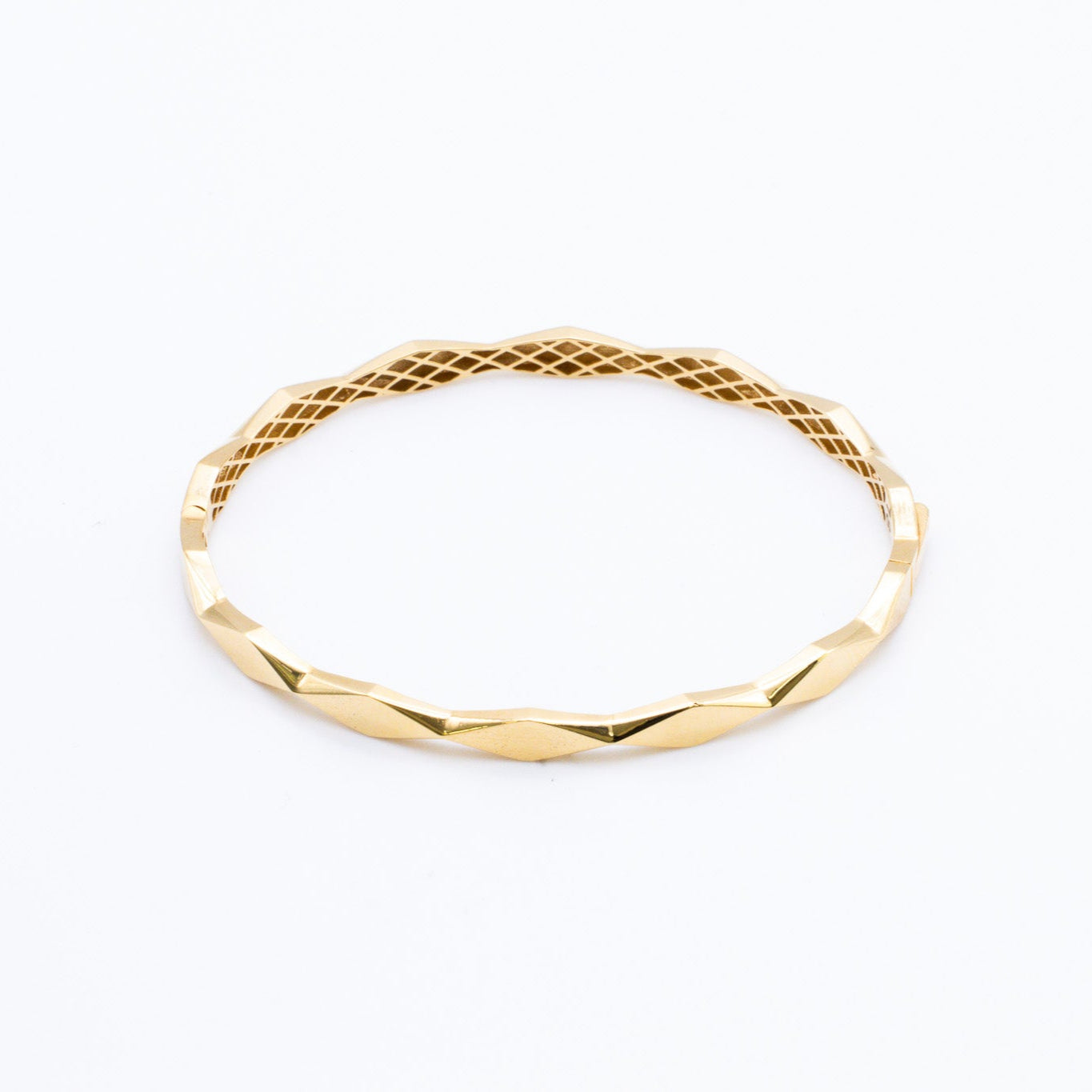 Bangle in 18K Gold.