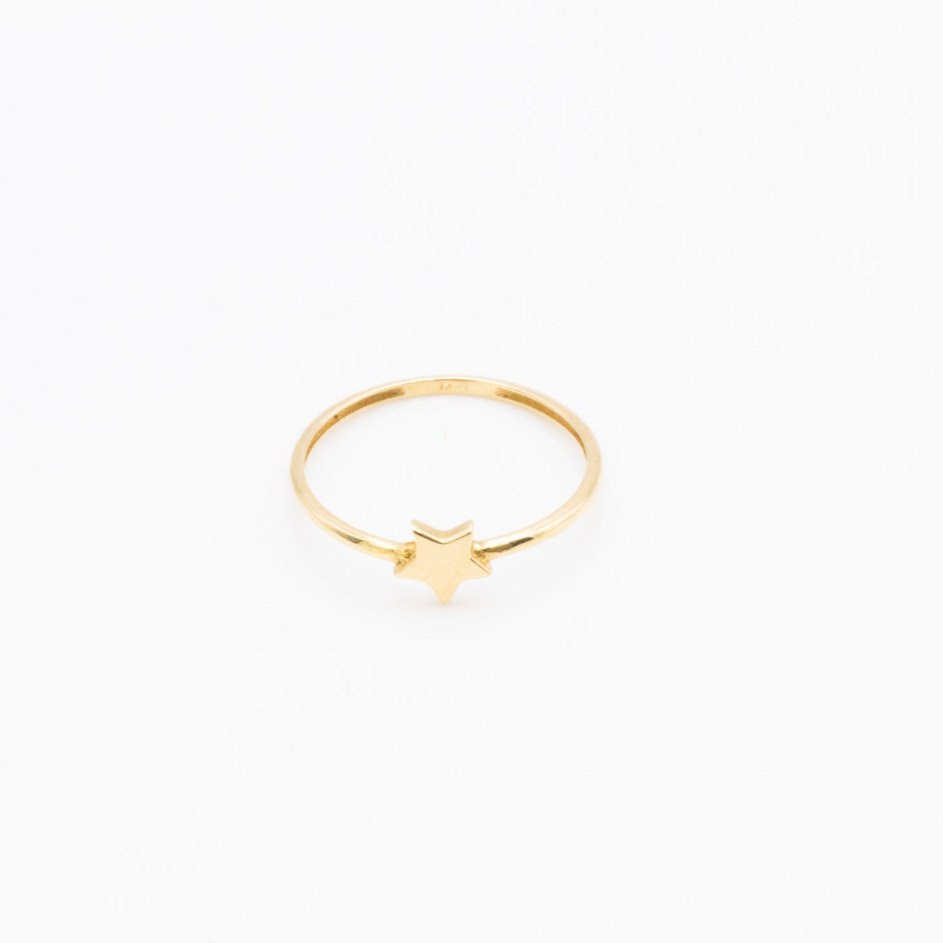 18K Signet Star