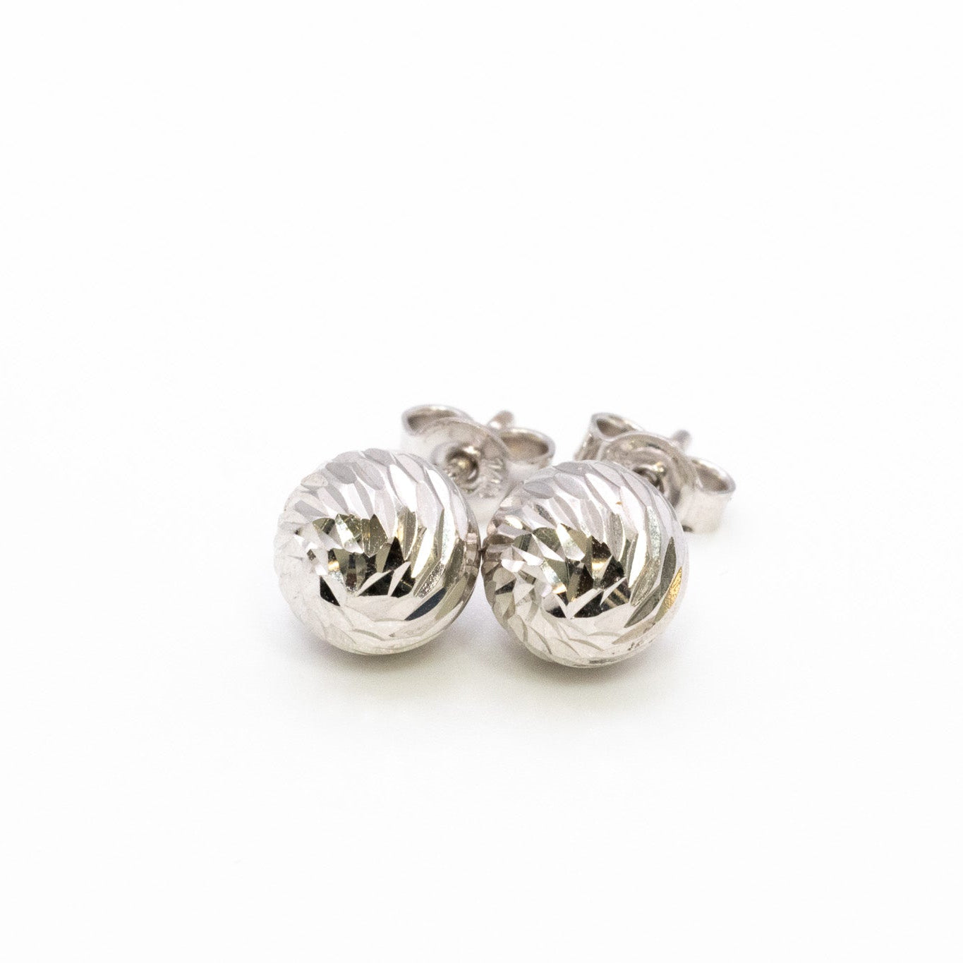 14k Round studs