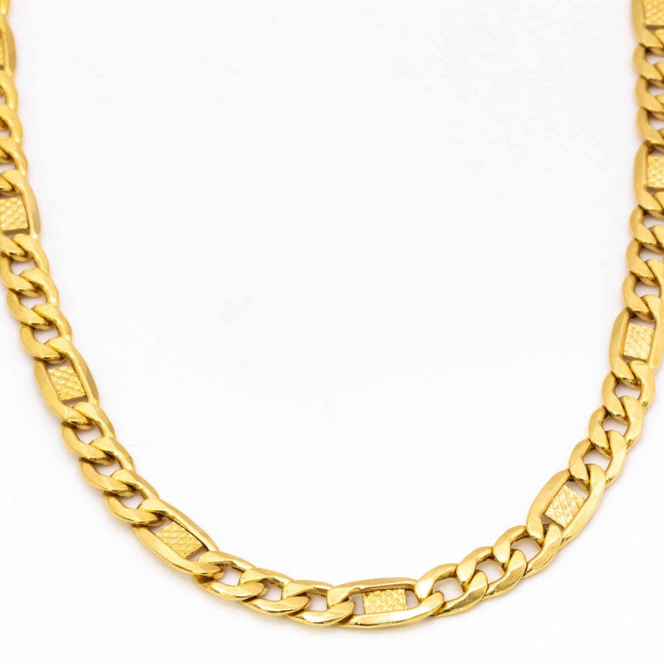 18 K Textured Figaro Link Gold Chain Necklace