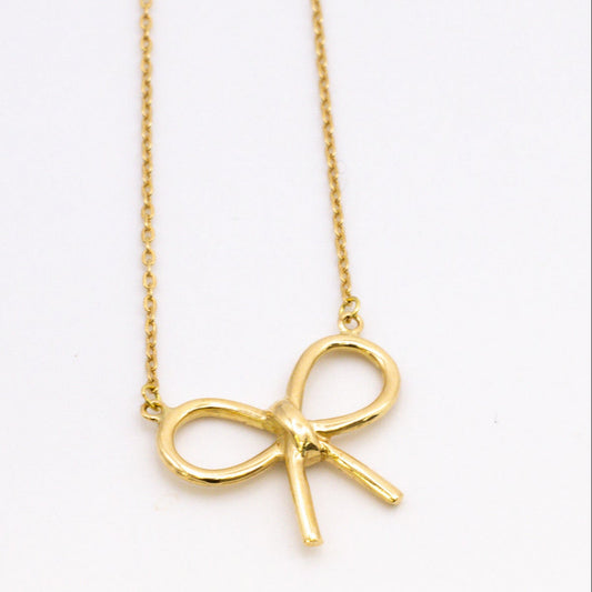Grace knot in 18K
