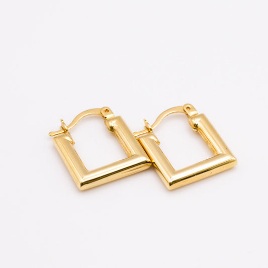 Square Hoop Earrings in 18K Gold