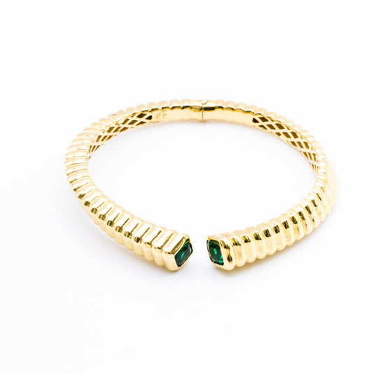 Cuff Bangle in 18K Gold.