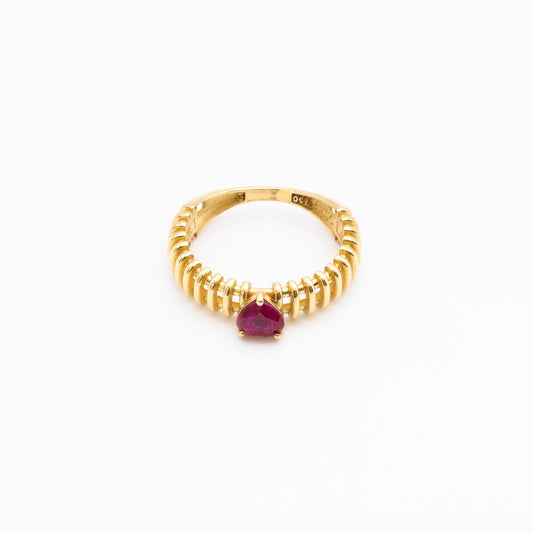 18K Beaded Red Stone