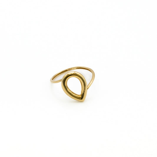 18K Pear Ring