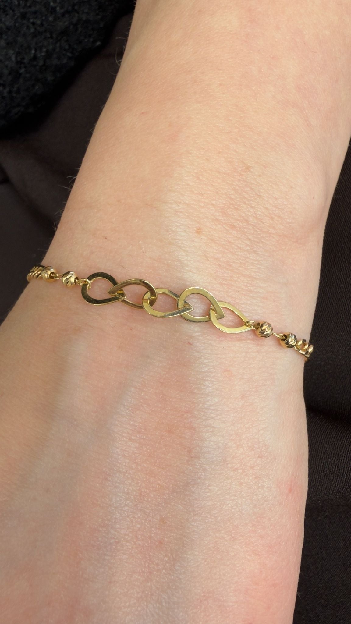 18K Classic Curb Center Bracelet